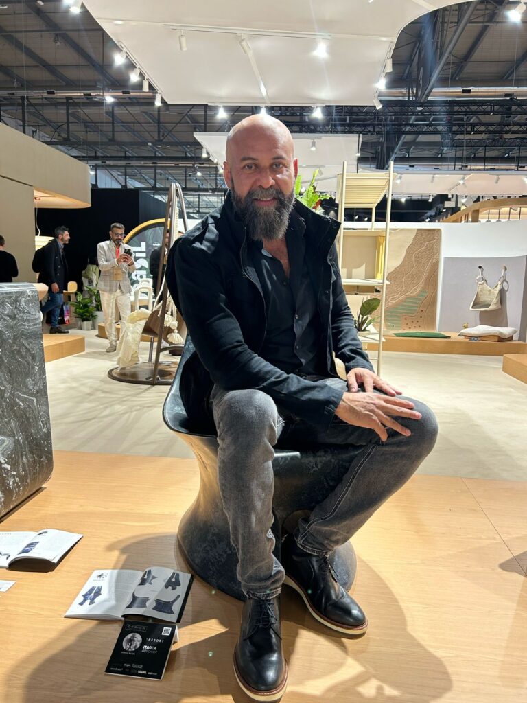 Poltrona Itaoca: a escultura sensível que representa o Brasil no iSaloni 2025